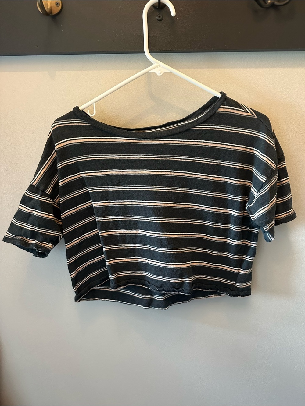 American Eagle Striped Cropped Women's Tee